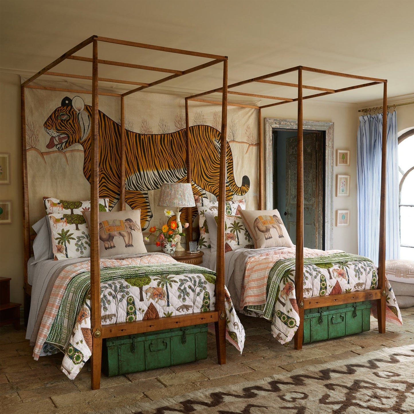 Vivaan Sand Quilt - Size Twin / Twin XL