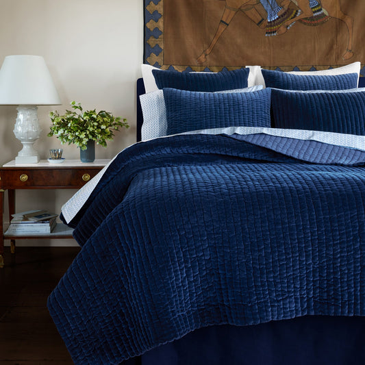 Velvet Indigo Quilt - Size Twin / Twin XL