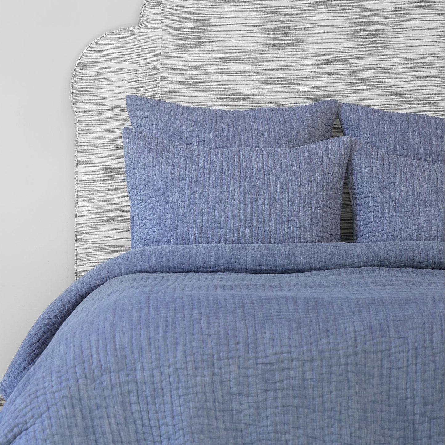 Vivada Indigo Woven Sham - Size Standard